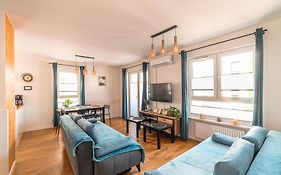 Apartament Chmielna Gold